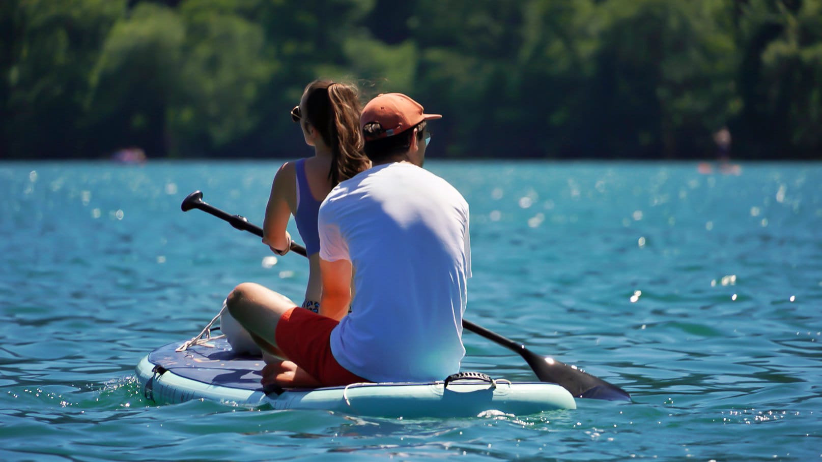 Sprung vom Bootssteg in den Schliersee